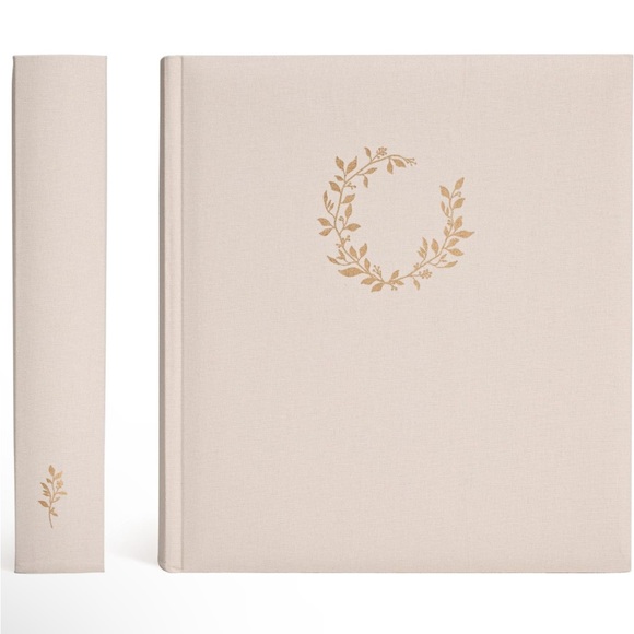 Premium Scrapbook/Photo Album with Writing Space - Picture 2 of 10